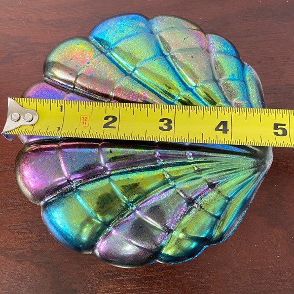 Shell Jewelry / Storage Box - Picture 8 of 9